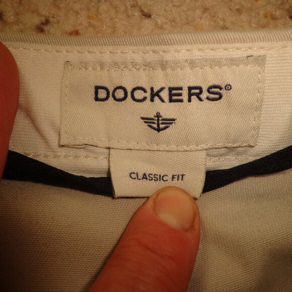 Men's Dockers Classic Fit Pants Khaki Tan W36 L32 Zip/Button Closure Pockets - Picture 3 of 11